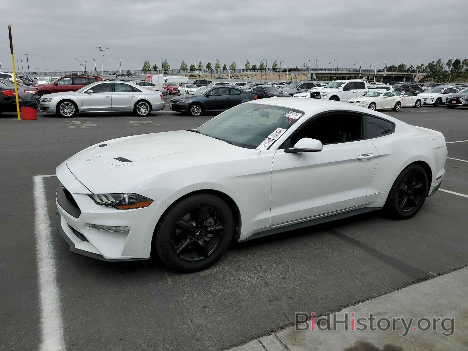 Photo 1FA6P8TH5J5145177 - Ford Mustang 2018