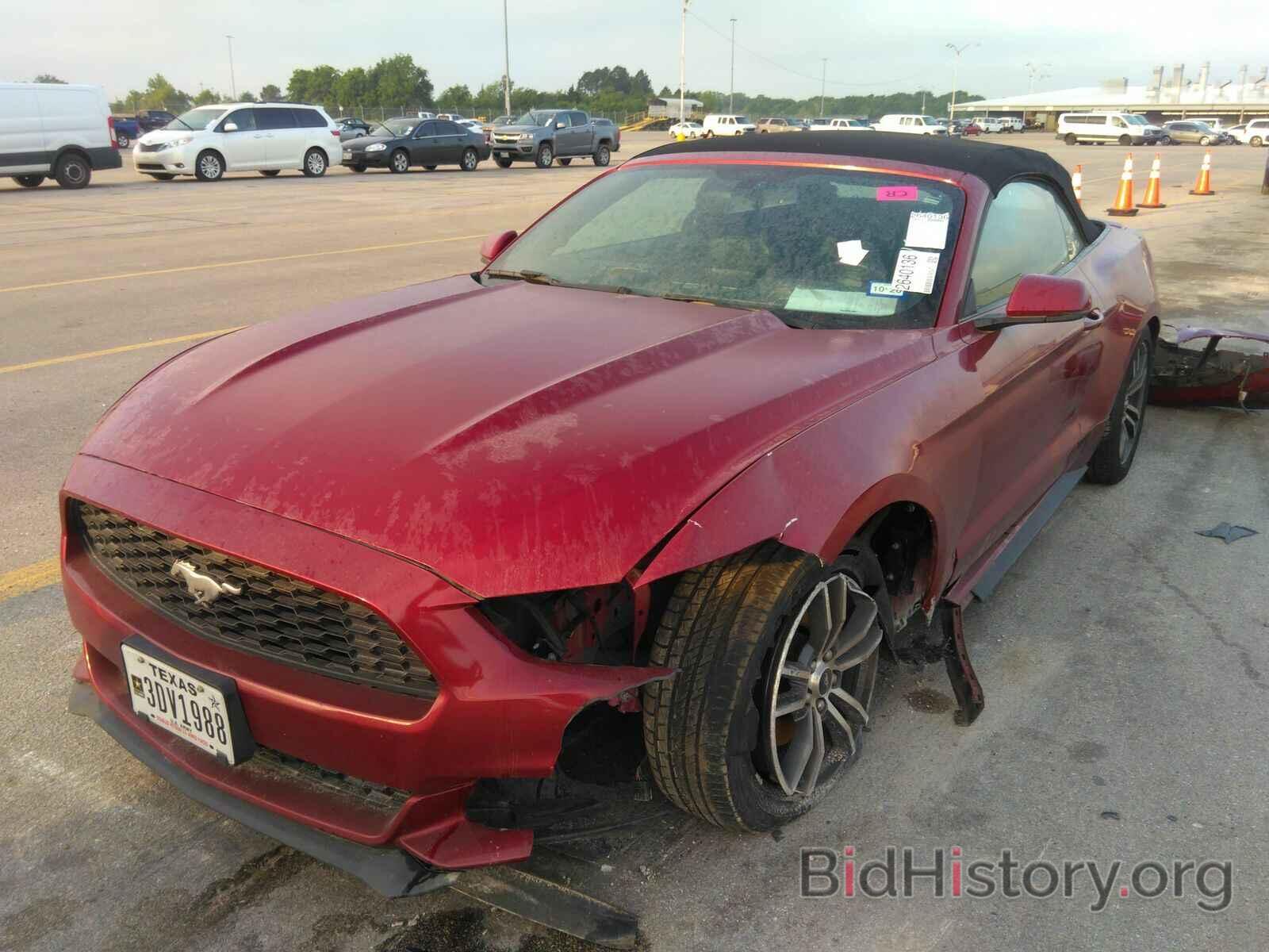 Photo 1FATP8UH2G5216815 - Ford Mustang 2016