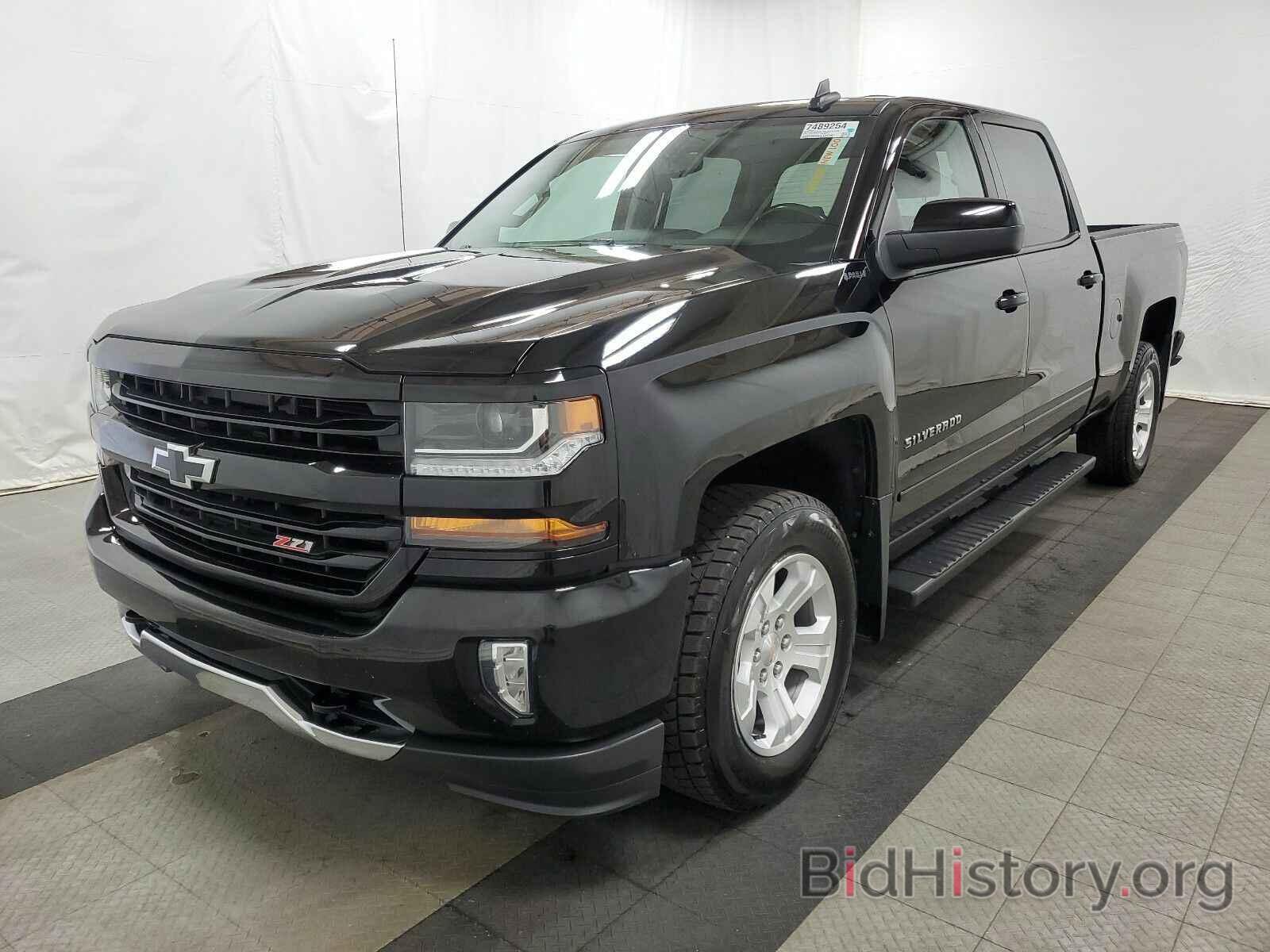 Photo 1GCUKREC2JF176372 - Chevrolet Silverado 1500 2018