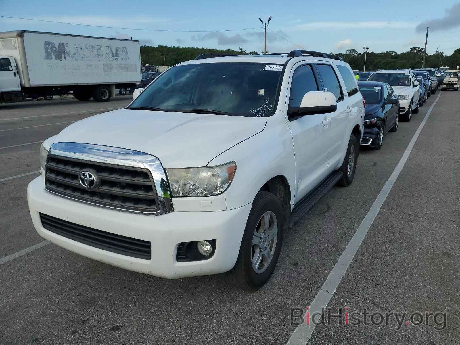 Фотография 5TDBW5G18GS132594 - Toyota Sequoia 2016