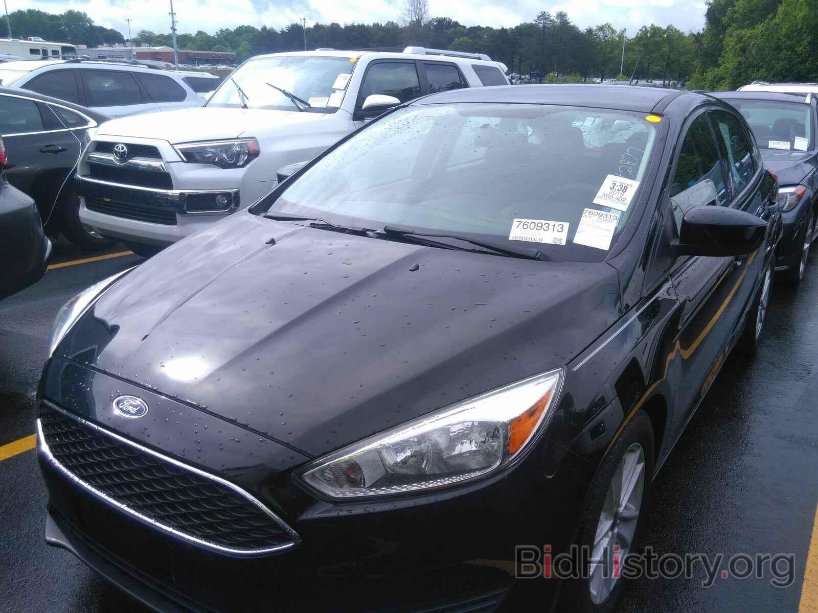 Photo 1FADP3K2XJL207692 - Ford Focus SE 2018