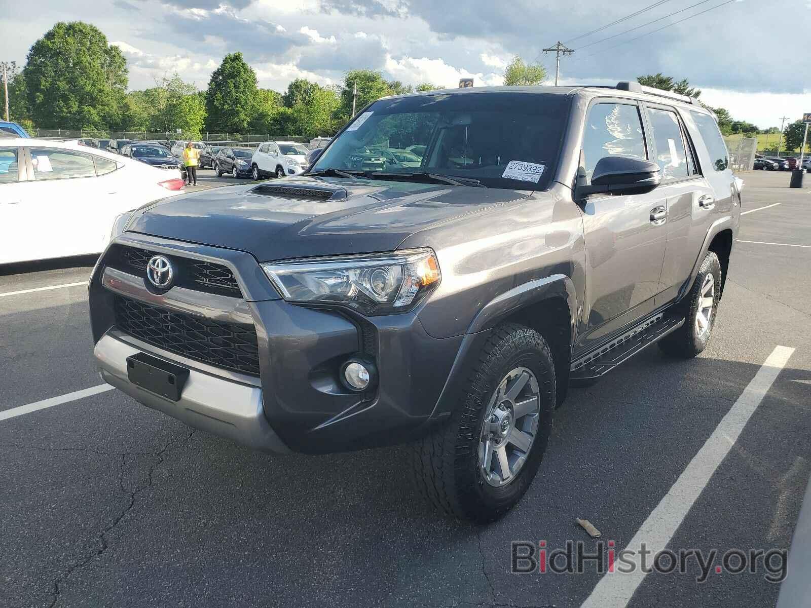 Фотография JTEBU5JR1G5356859 - Toyota 4Runner 4WD 2016