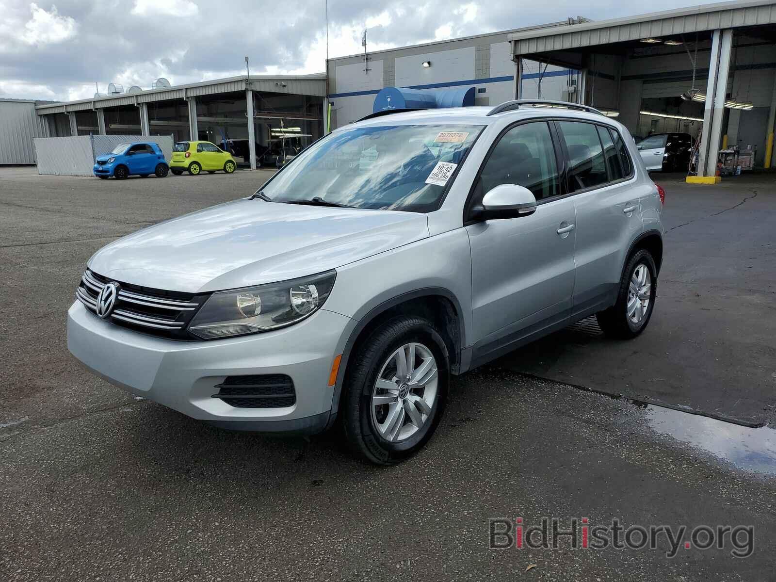 Photo WVGAV7AX0GW576720 - Volkswagen Tiguan 2016