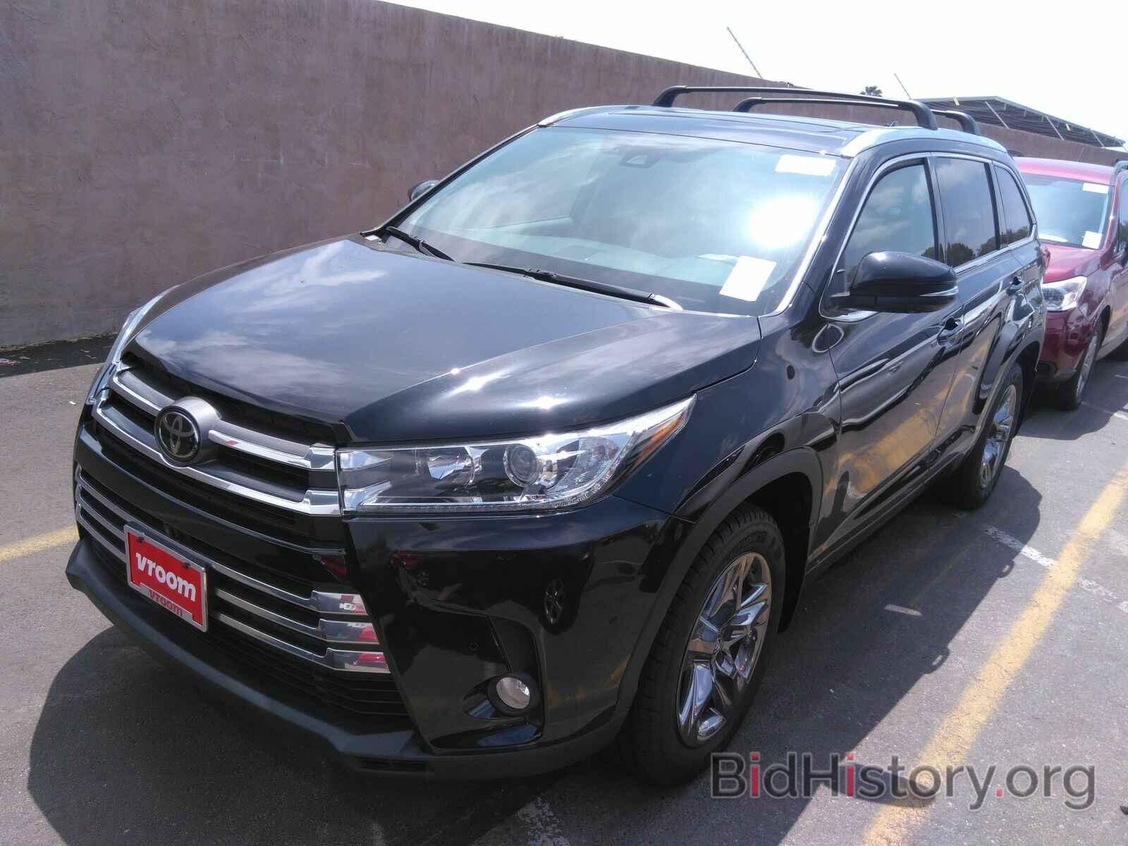 Фотография 5TDDZRFH9JS911855 - Toyota Highlander 2018