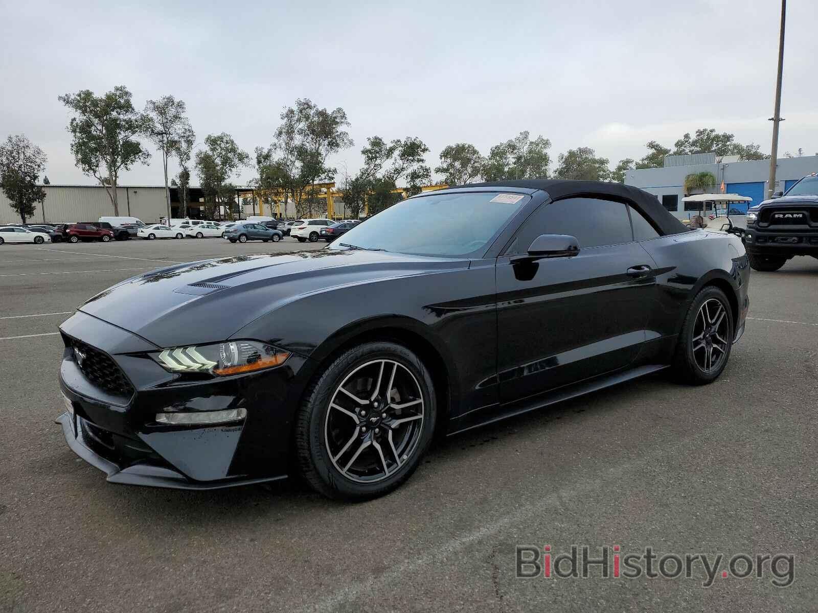 Photo 1FATP8UH2J5132582 - Ford Mustang 2018