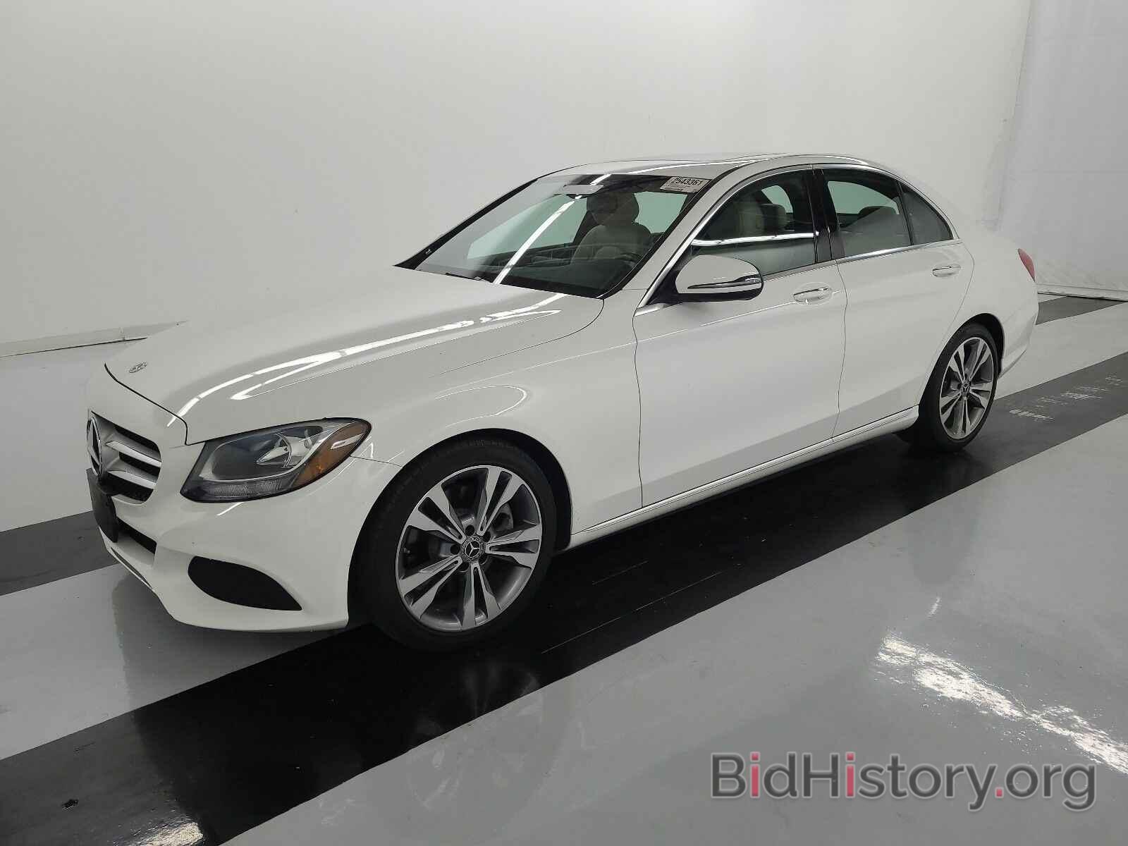 Photo 55SWF4JB7JU240387 - Mercedes-Benz C-Class 2018