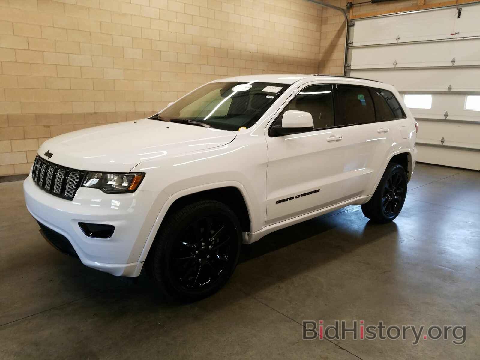 Photo 1C4RJFAG5JC360402 - Jeep Grand Cherokee 2018