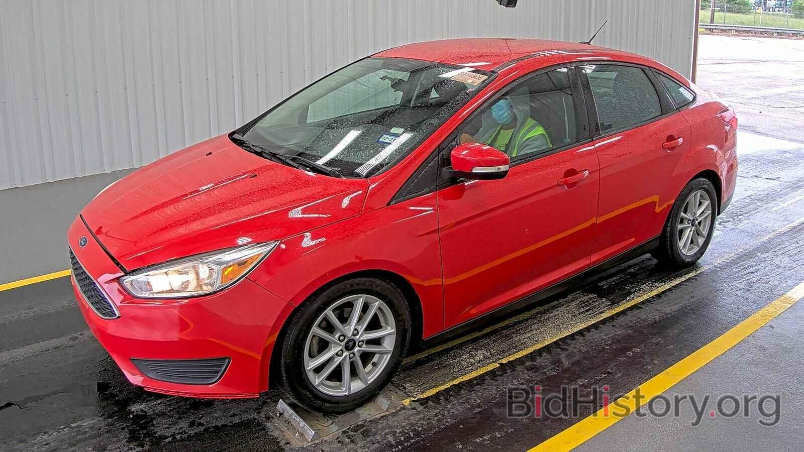 Фотография 1FADP3F27HL259821 - Ford Focus SE 2017