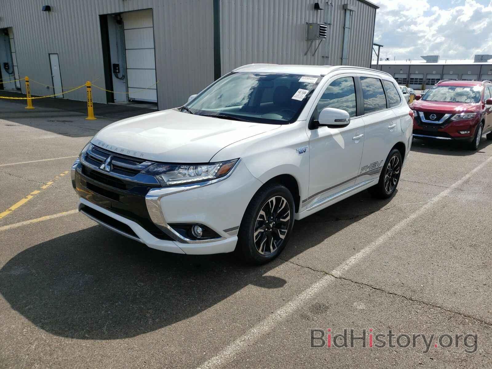 Фотография JA4J24A58JZ057909 - Mitsubishi Outlander PHEV 2018