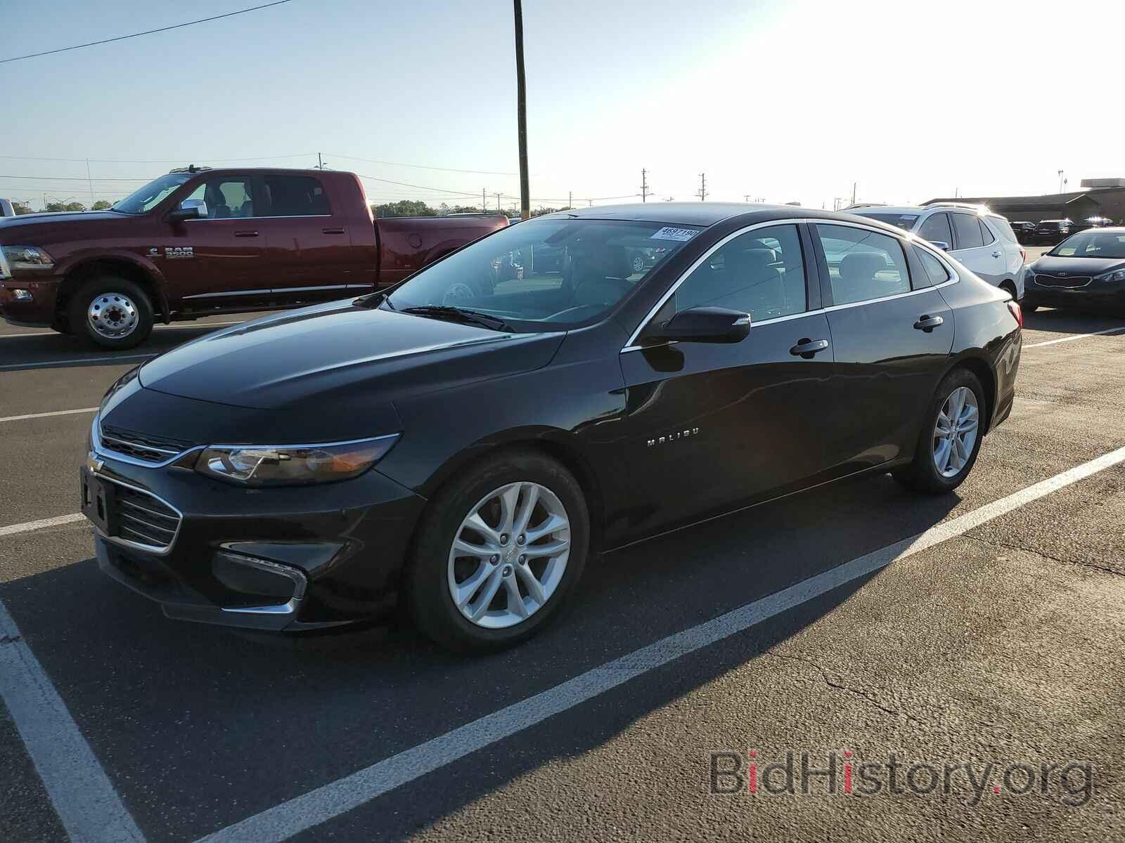 Photo 1G1ZE5ST8HF205869 - Chevrolet Malibu 2017