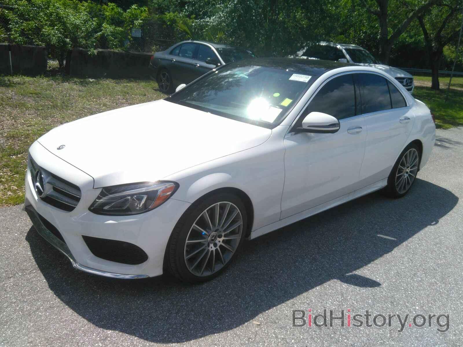 Photo WDDWF4JB8JR395015 - Mercedes-Benz C-Class 2018