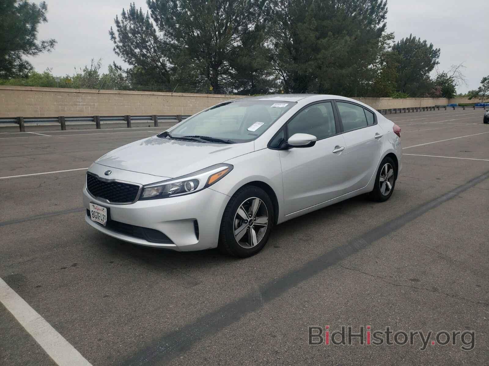 Photo 3KPFL4A7XJE248320 - Kia Forte LX 2018