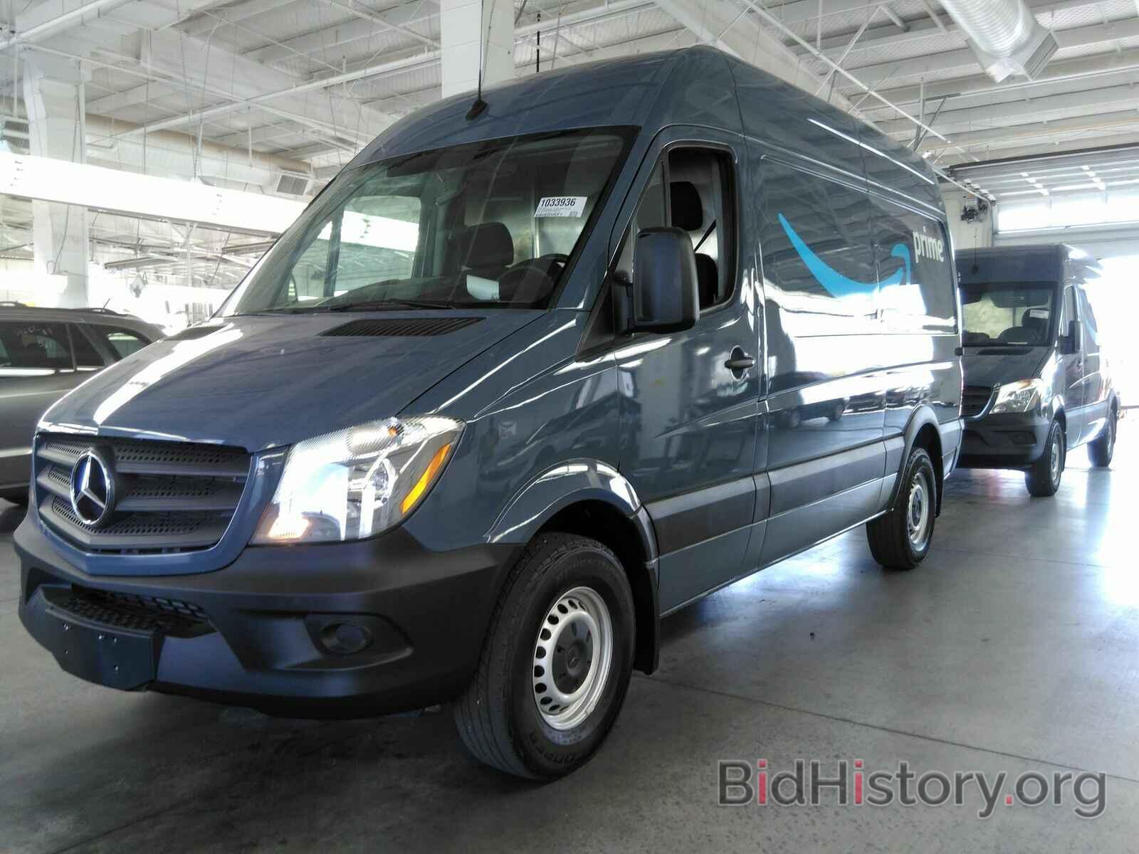 Photo WD3PE7CD8JP633100 - Mercedes-Benz Sprinter Cargo Van 2018