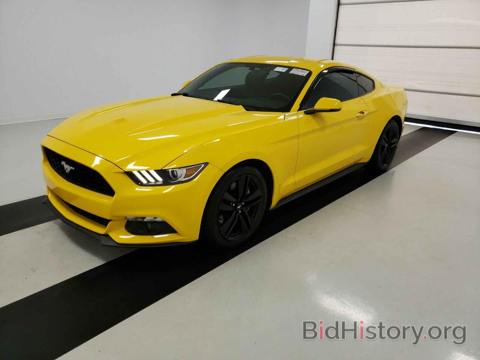 Photo 1FA6P8TH0F5310222 - Ford Mustang 2015