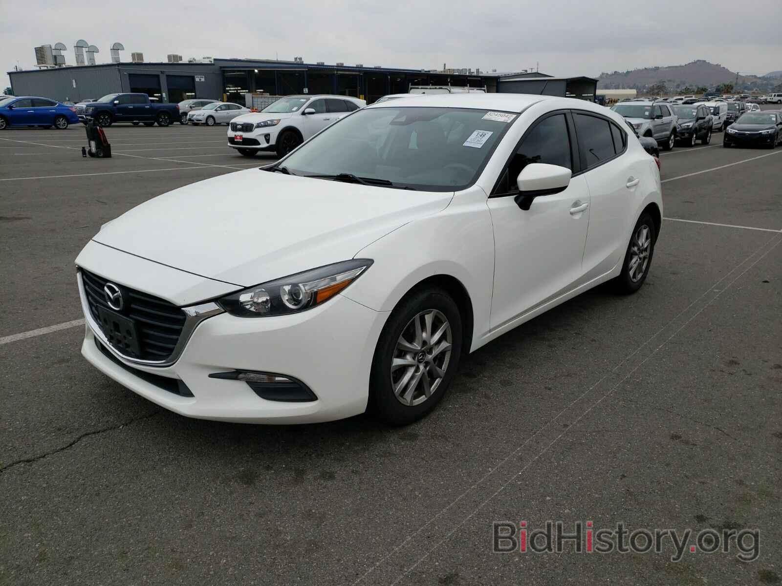 Photo 3MZBN1K71JM191868 - Mazda Mazda3 5-Door 2018