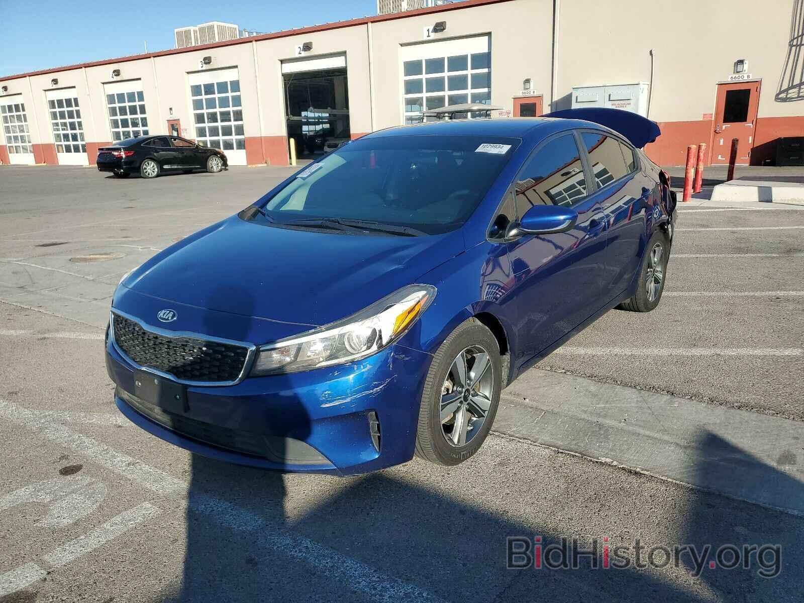 Photo 3KPFL4A76JE235919 - Kia Forte LX 2018