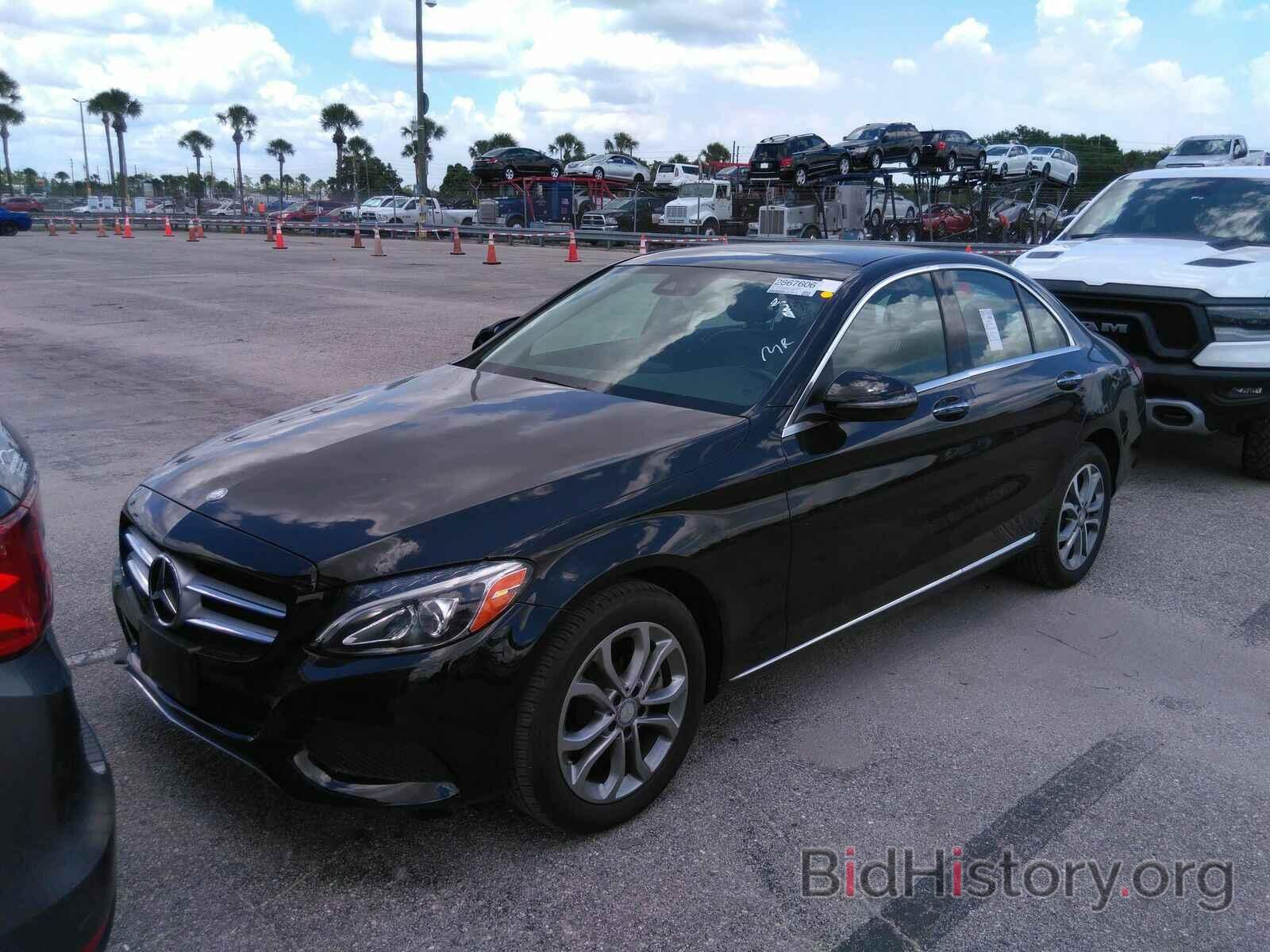 Photo 55SWF4KB2HU194637 - Mercedes-Benz C-Class 2017