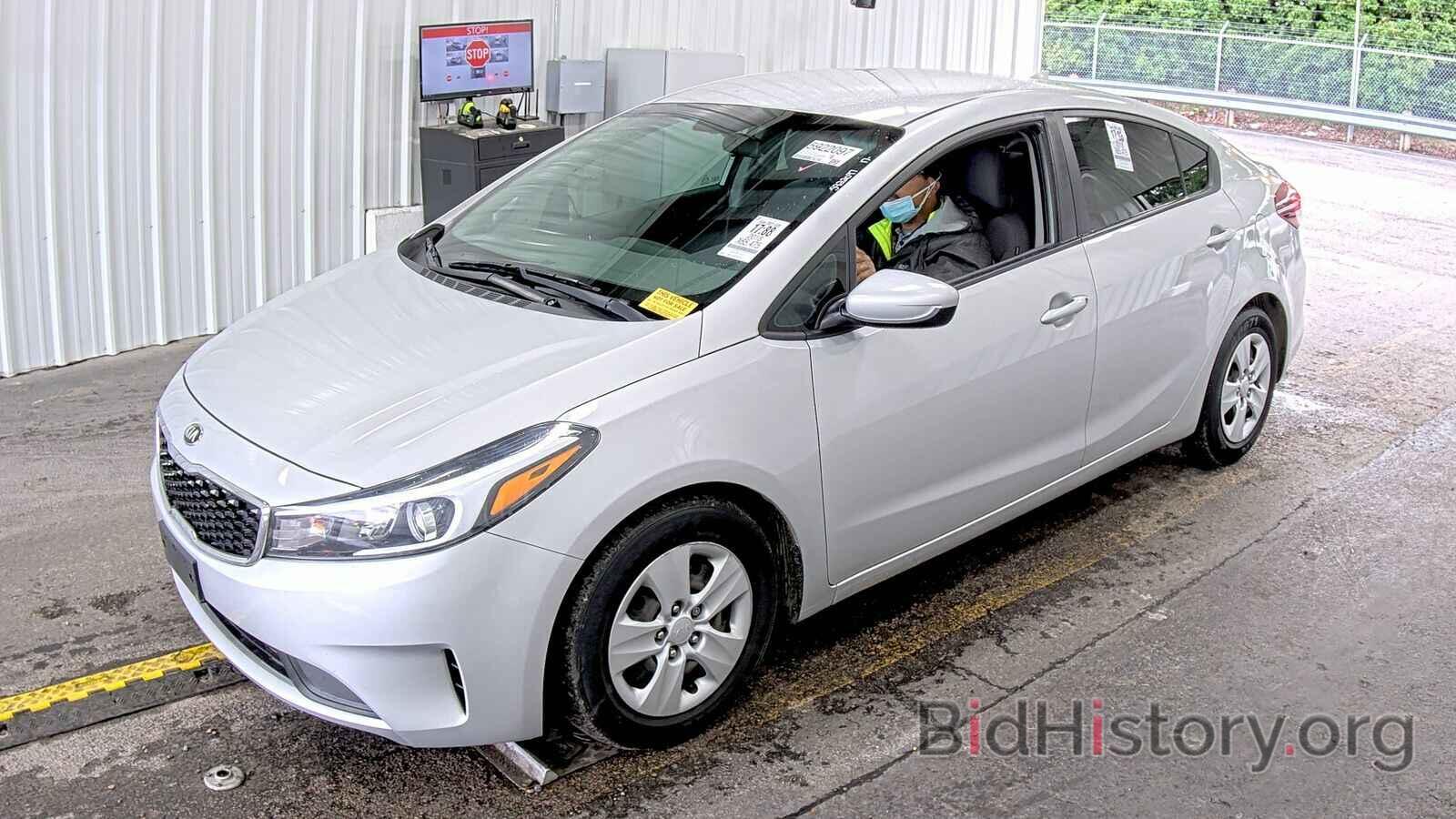 Photo 3KPFK4A75JE195156 - Kia Forte LX 2018