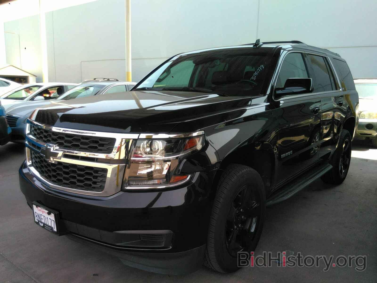 Photo 1GNSCBKC9KR373854 - Chevrolet Tahoe 2019