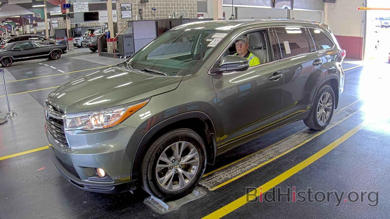 Photo 5TDJKRFH0FS097772 - Toyota Highlander 2015