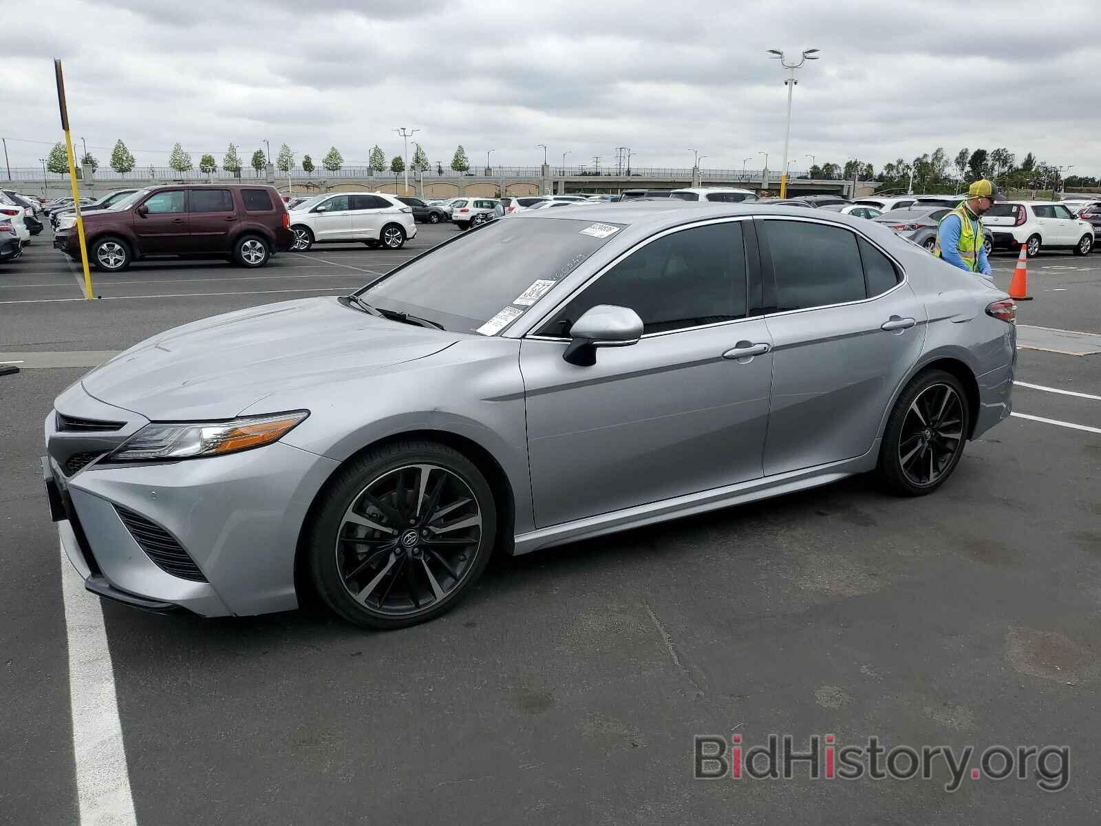 Photo 4T1B61HK7JU151846 - Toyota Camry 2018