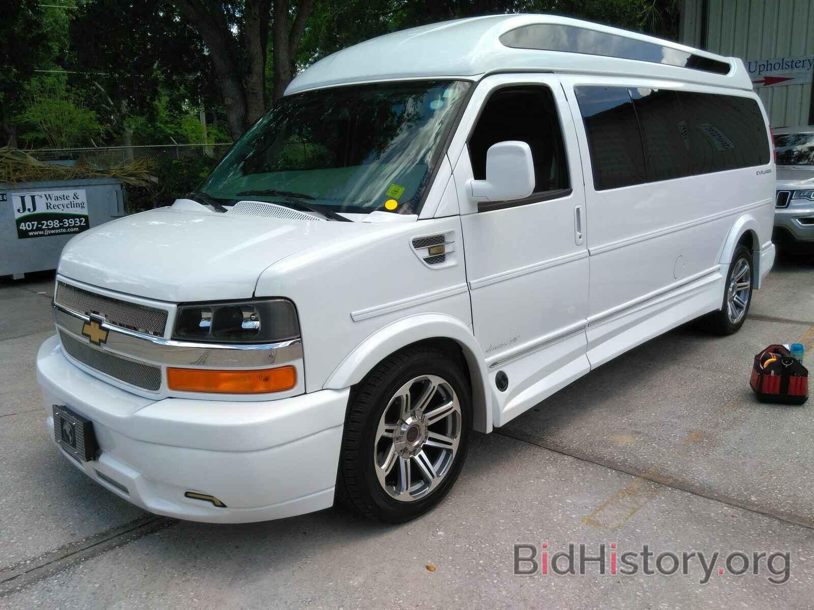 Photo 1GCWGBFG4J1165812 - Chevrolet Express Cargo Van 2018