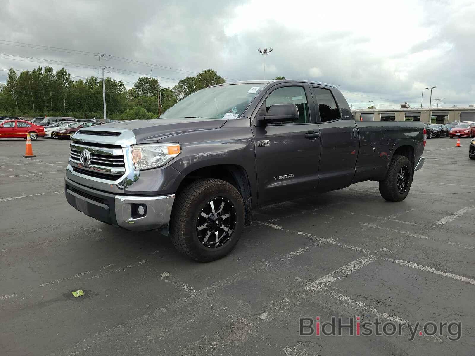 Photo 5TFCY5F17GX020041 - Toyota Tundra 4WD Truck 2016