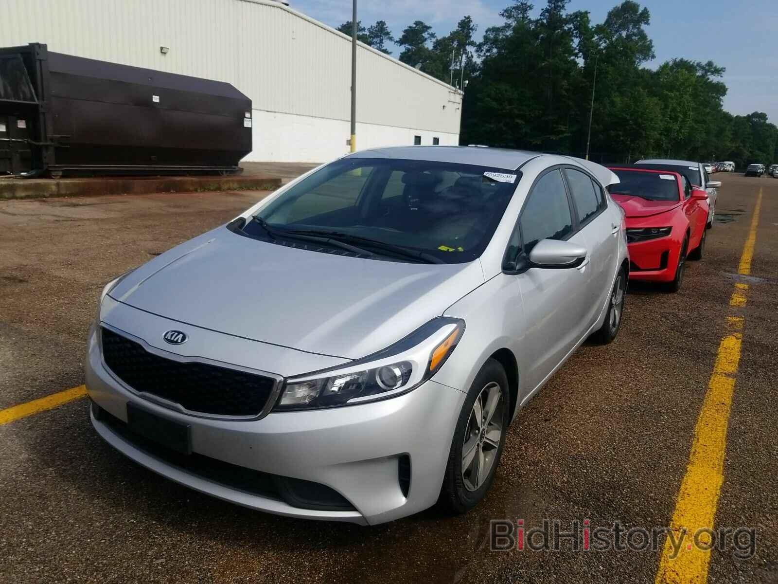 Photo 3KPFL4A76JE231899 - Kia Forte LX 2018