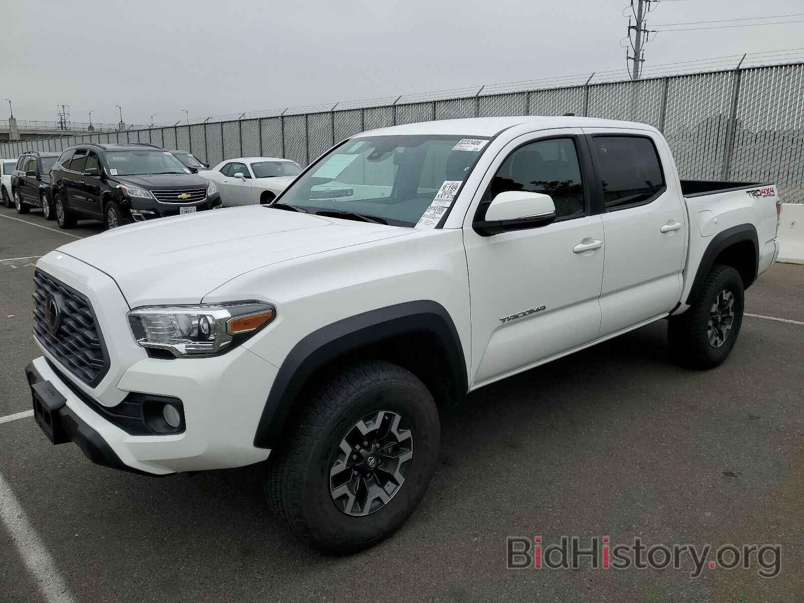 Фотография 5TFCZ5ANXLX230313 - Toyota Tacoma 4WD 2020