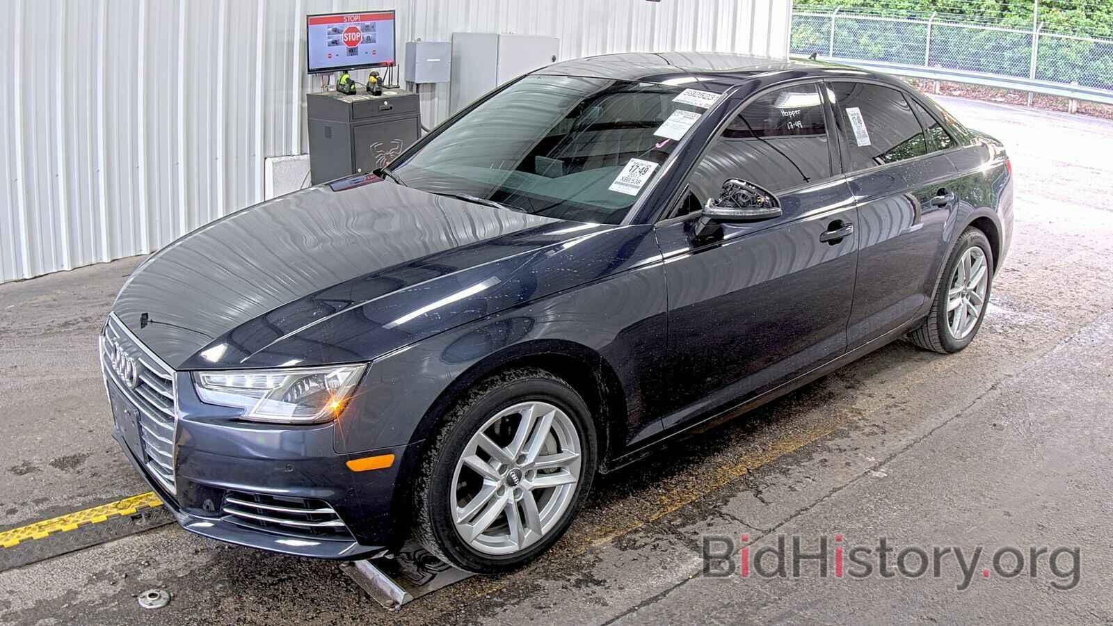 Photo WAUGNAF45HN013208 - Audi A4 2017