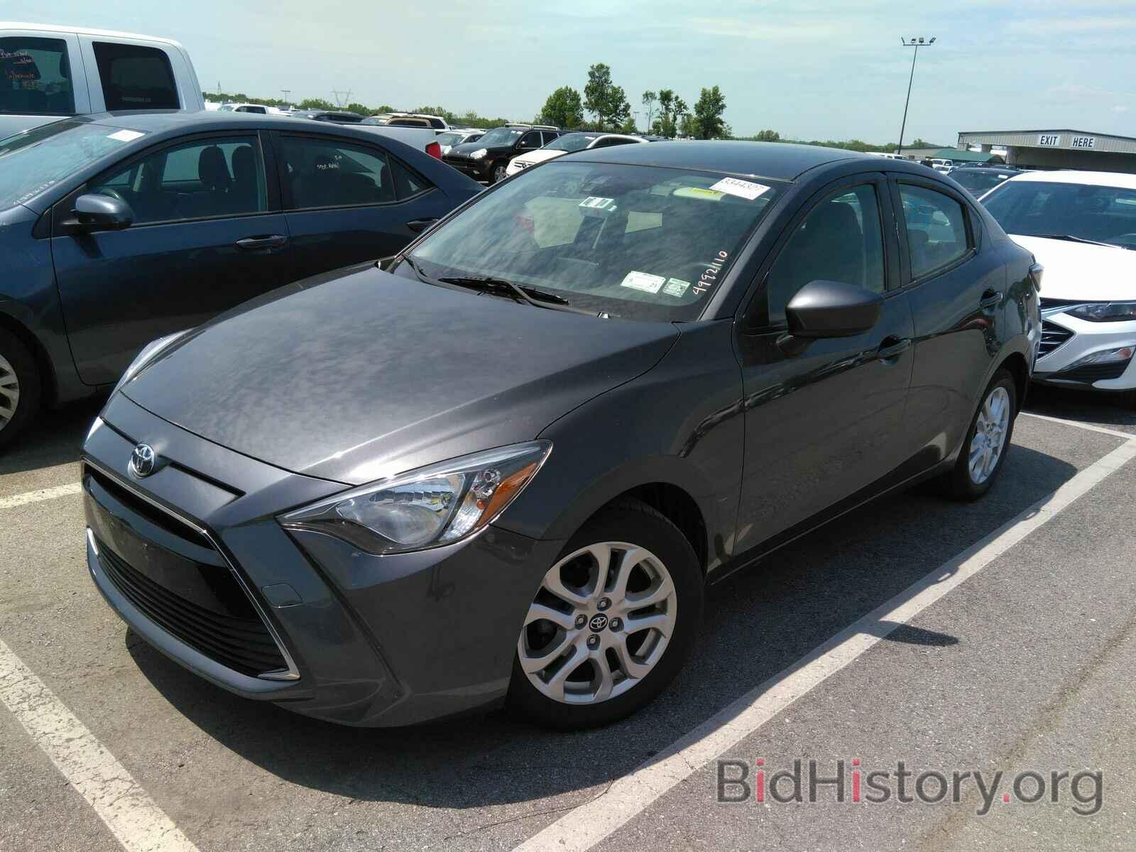 Photo 3MYDLBYV8JY330580 - Toyota Yaris iA 2018