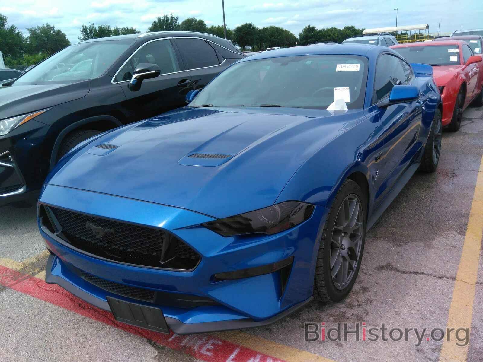 Photo 1FA6P8CF7J5116990 - Ford Mustang GT 2018