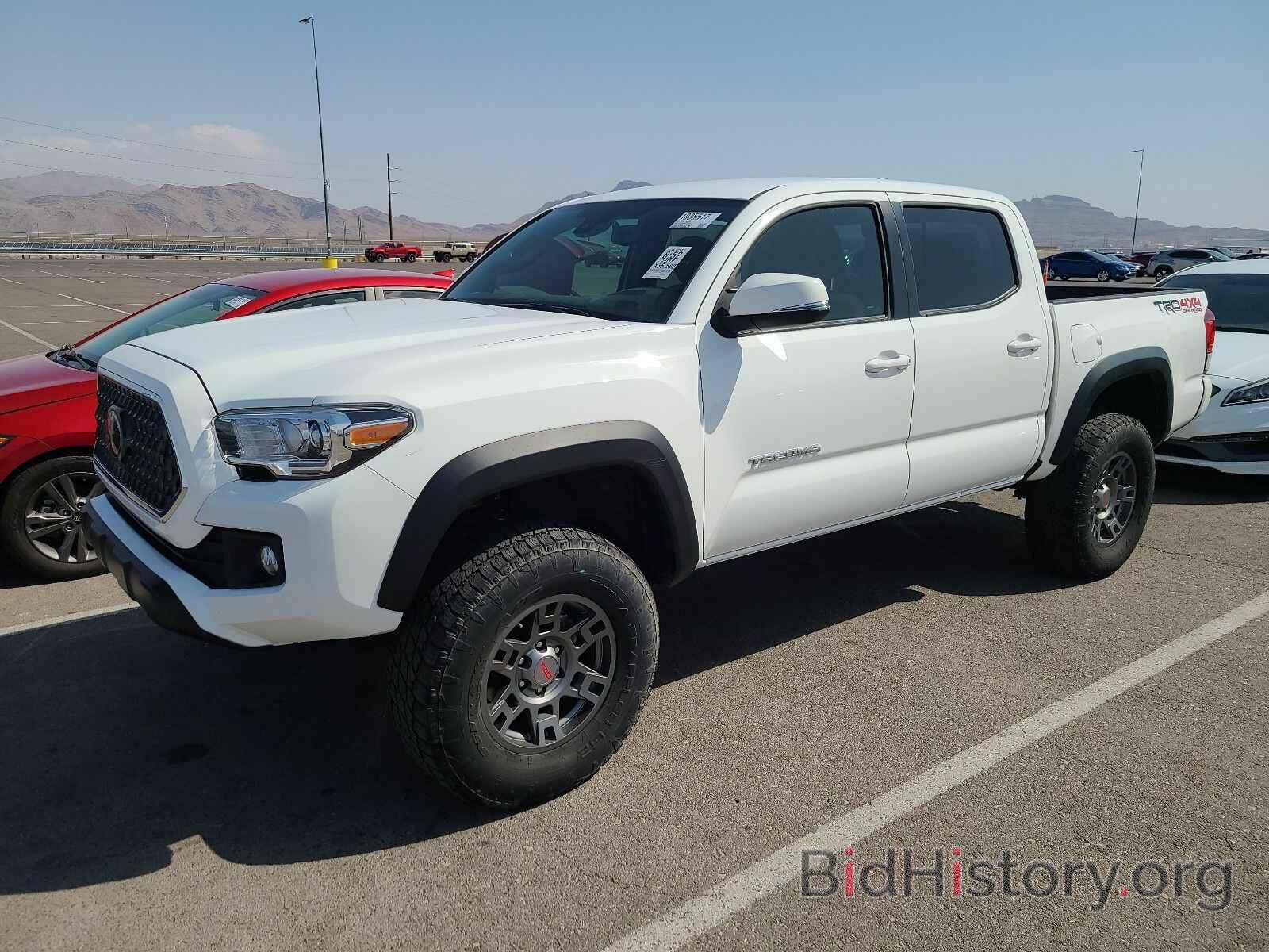 Фотография 5TFCZ5ANXJX150152 - Toyota Tacoma 2018