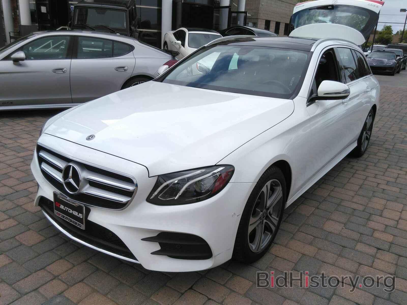 Photo WDDZH6GB1HA237053 - Mercedes-Benz E-Class 2017