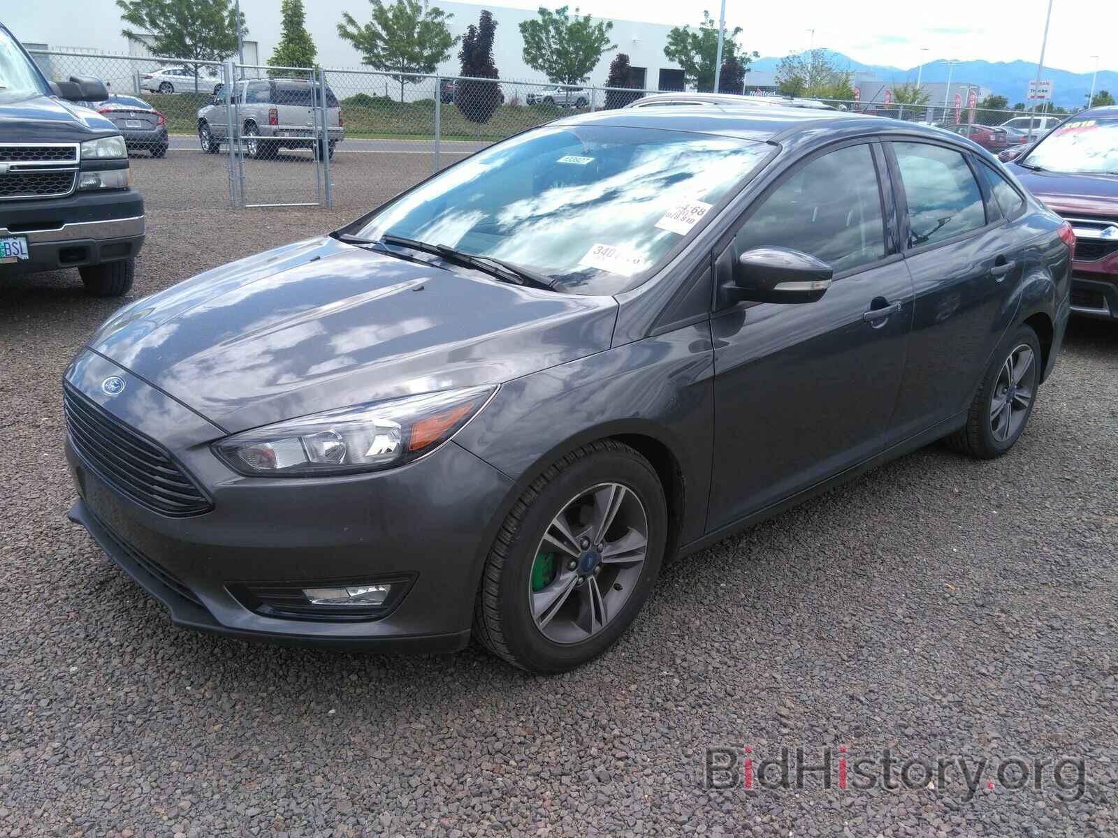 Photo 1FADP3FEXHL317849 - Ford Focus SE 2017