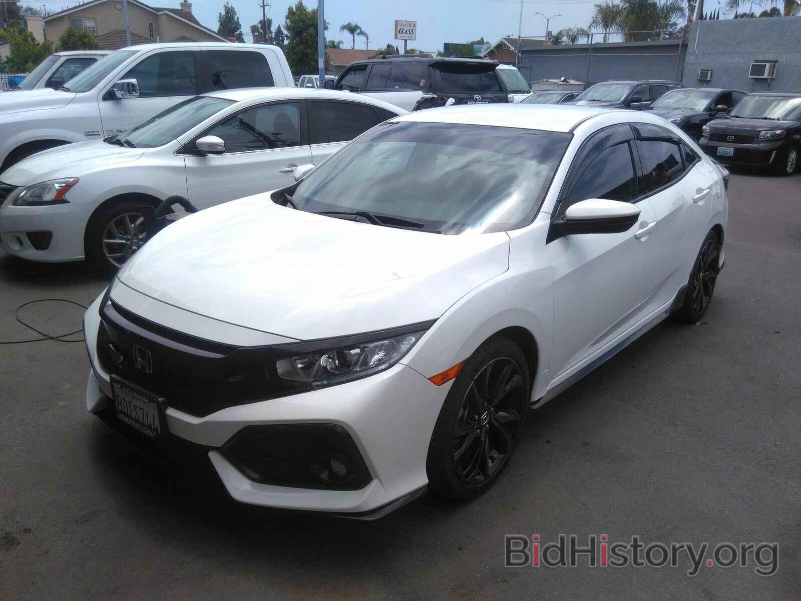 Photo SHHFK7G48JU206531 - Honda Civic Hatchback 2018