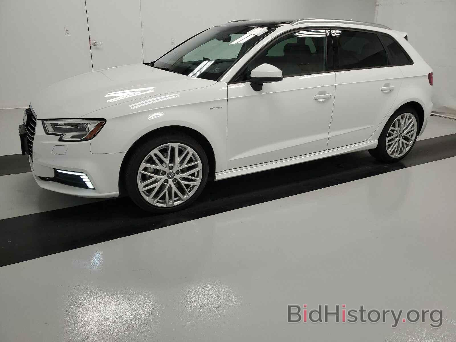 Photo WAUUPBFF8JA154856 - Audi A3 Sportback e-tron 2018