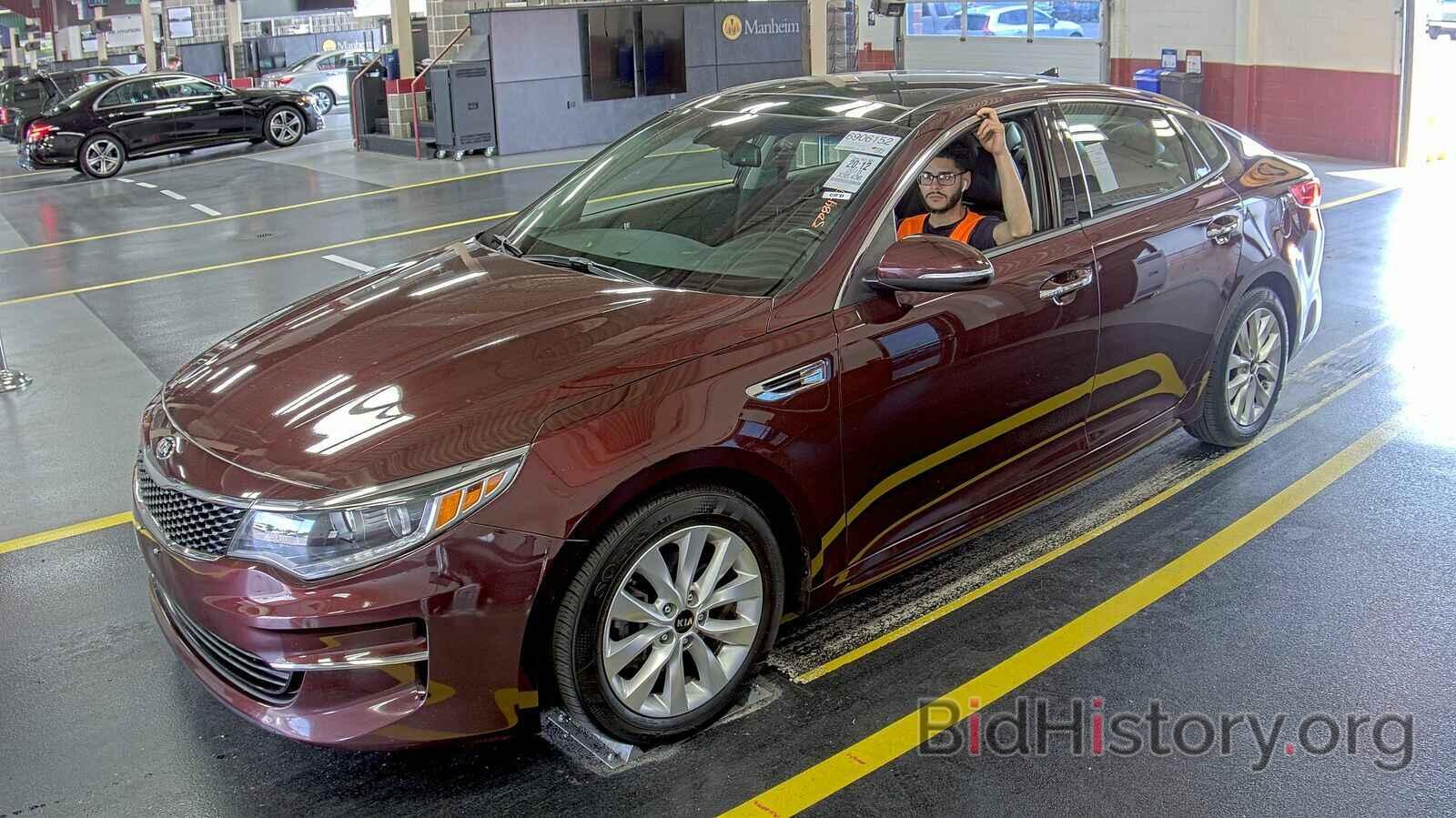 Photo 5XXGU4L32JG220336 - Kia Optima 2018