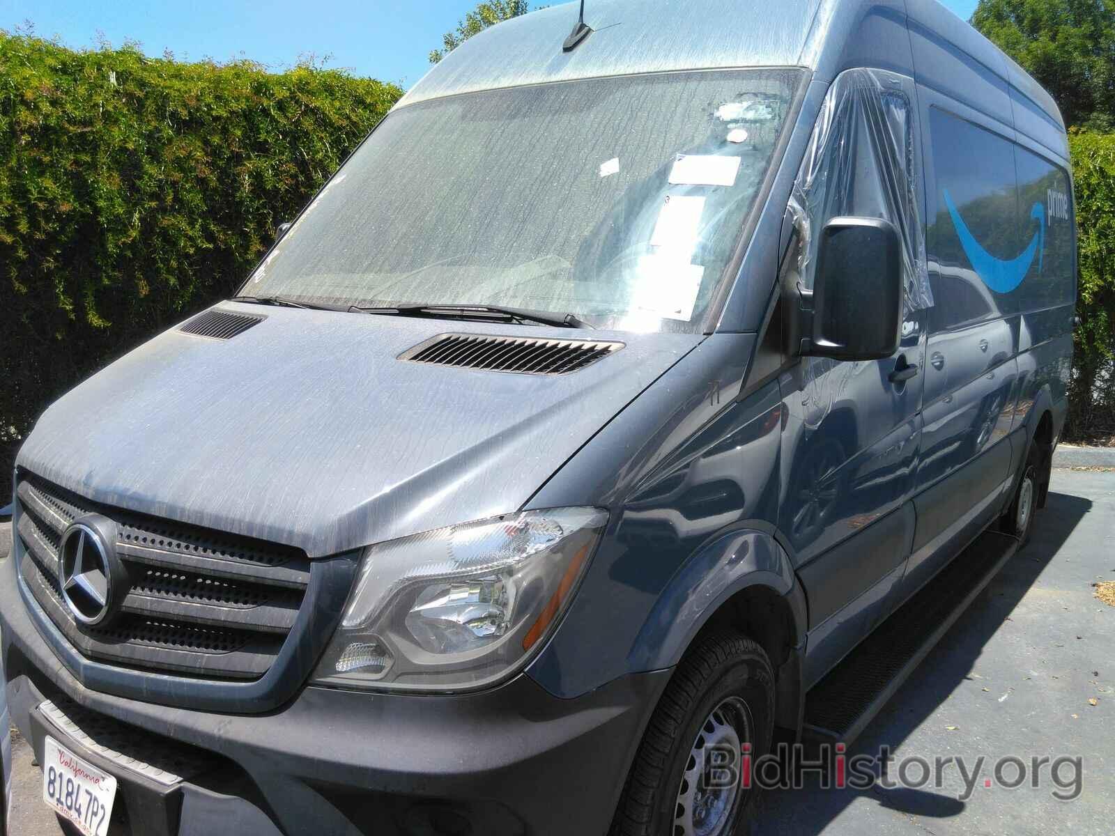 Photo WD3PE7CD4JP631599 - Mercedes-Benz Sprinter Cargo Van 2018