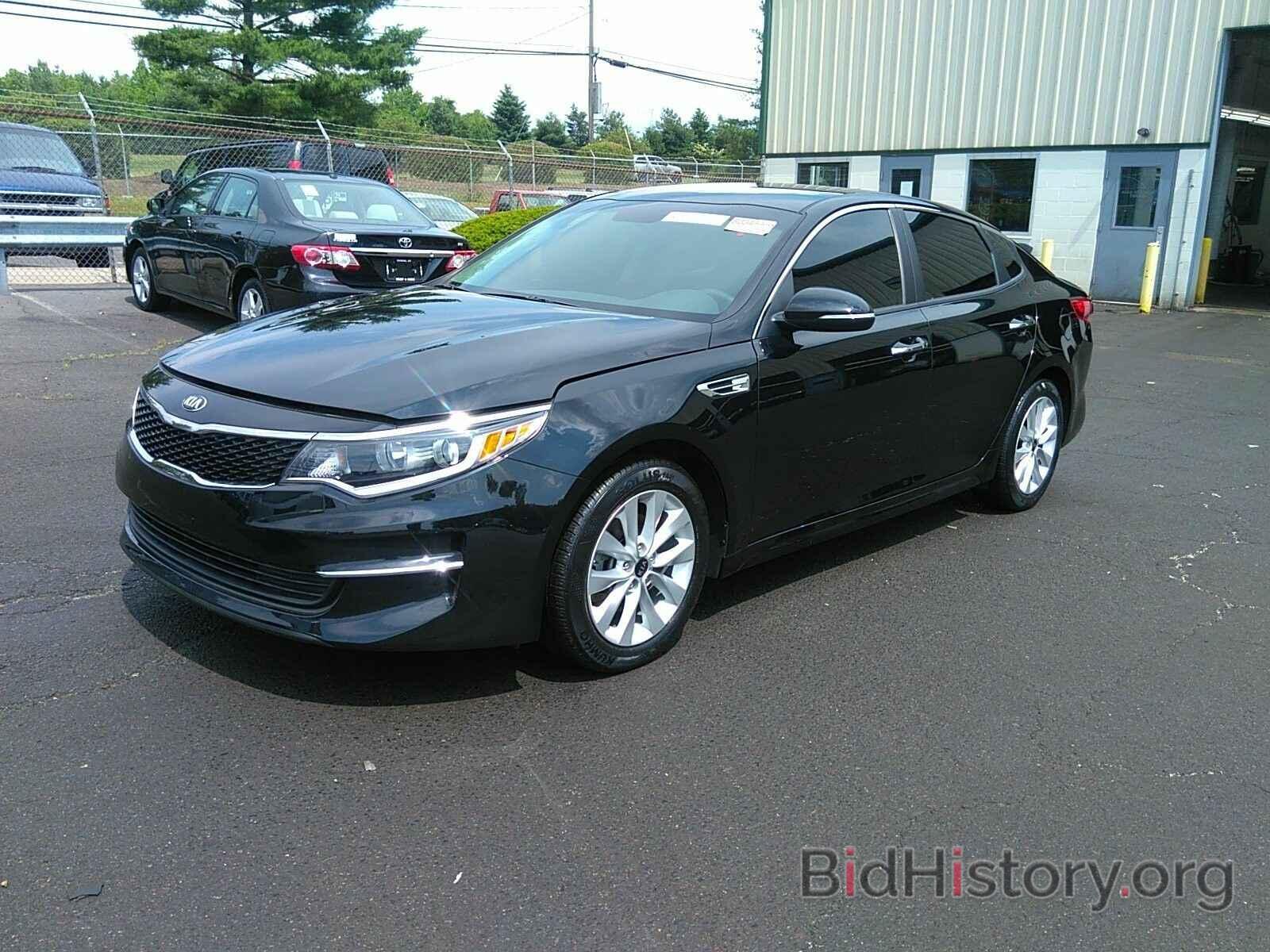 Photo 5XXGT4L36JG266707 - Kia Optima 2018