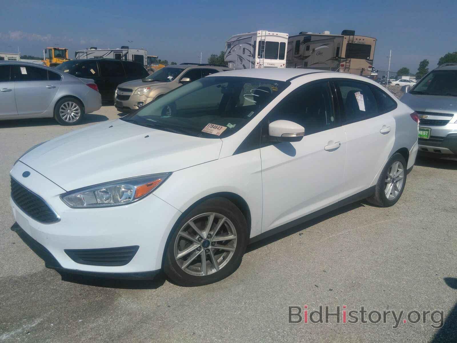 Фотография 1FADP3F29HL225881 - Ford Focus SE 2017