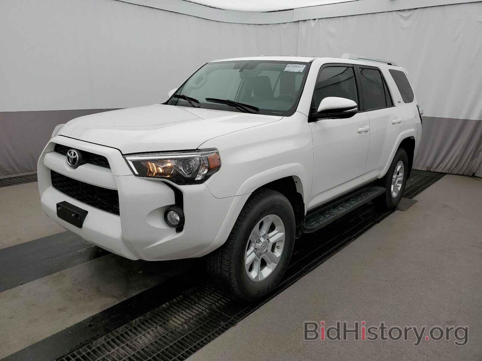 Photo JTEBU5JR2J5485569 - Toyota 4Runner SR5 2018