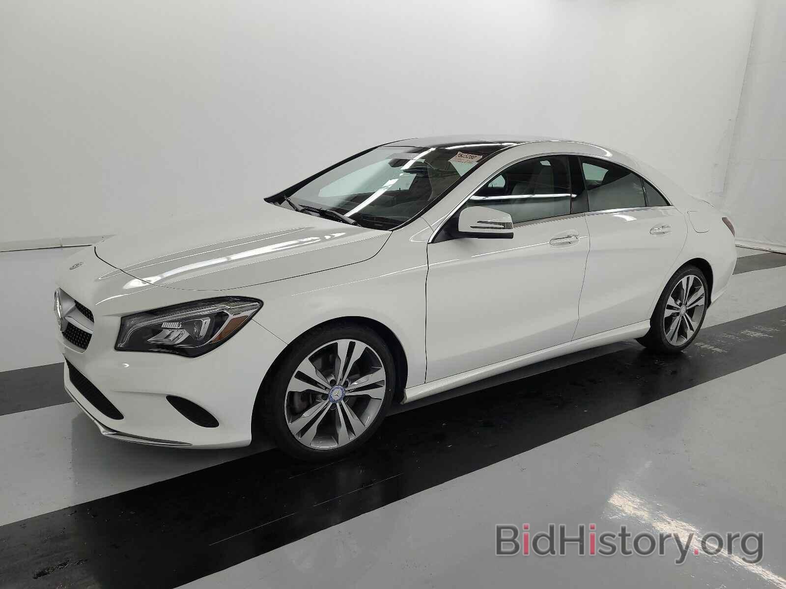 Photo WDDSJ4GB8JN697173 - Mercedes-Benz CLA 2018