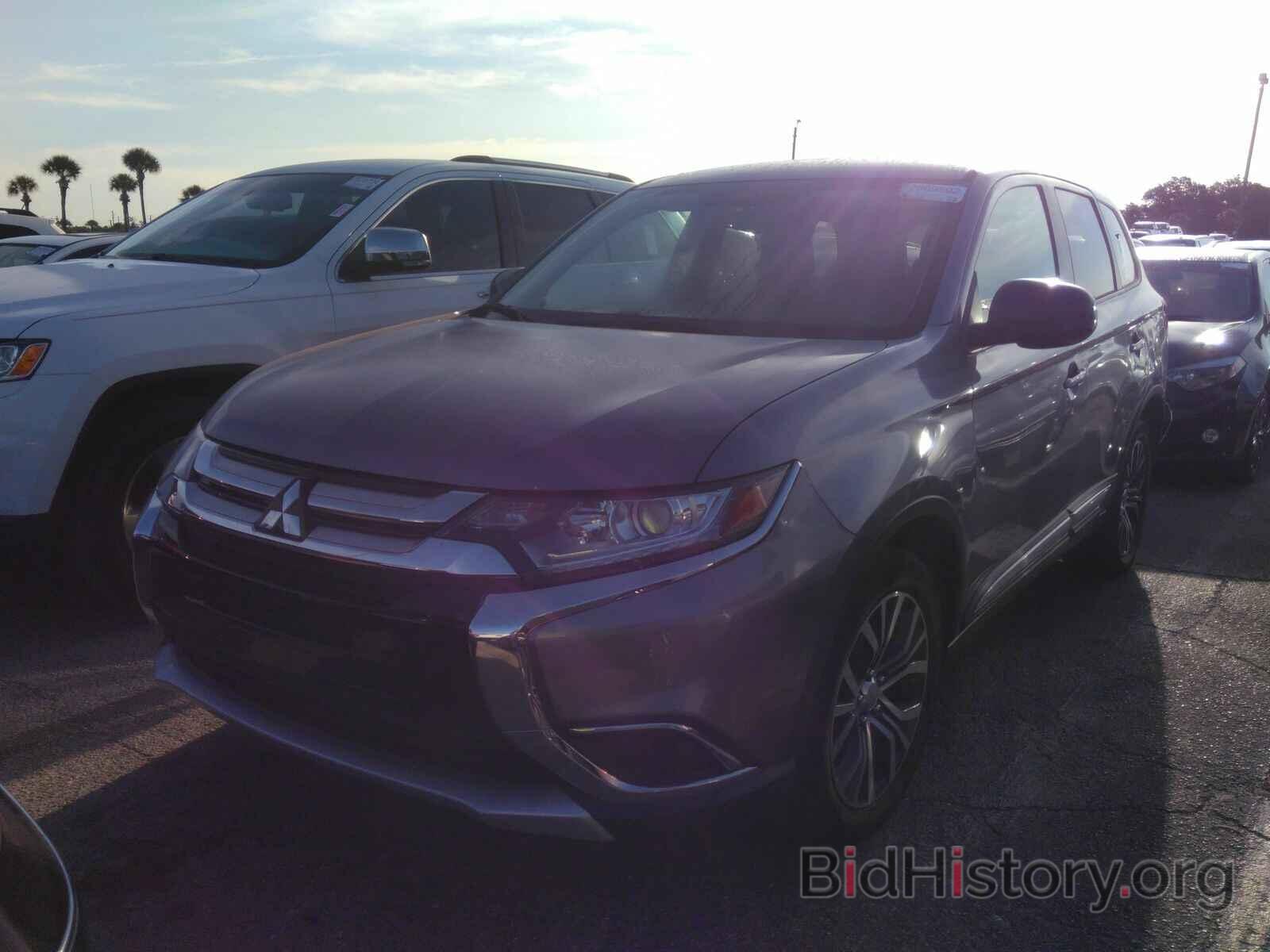 Photo JA4AD2A35JZ060358 - Mitsubishi Outlander 2018