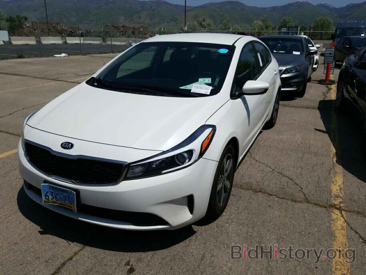 Photo 3KPFL4A77JE222192 - Kia Forte LX 2018