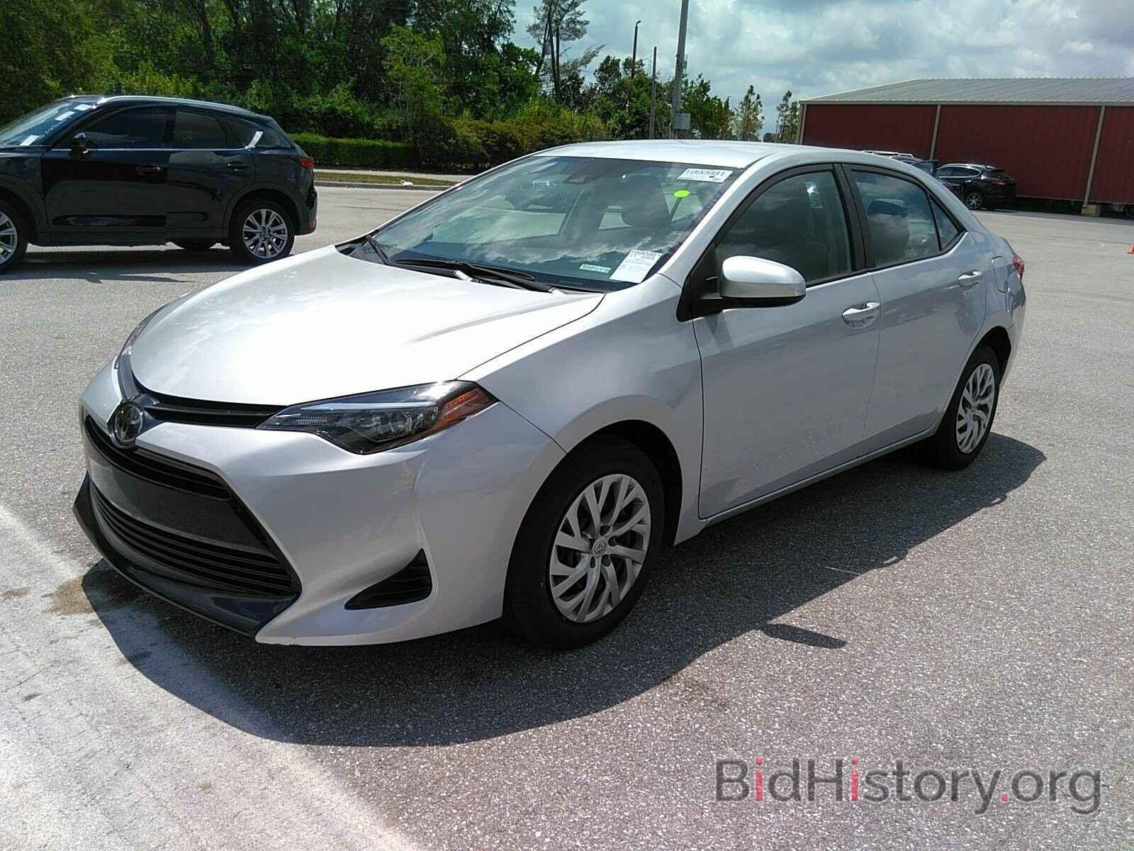 Photo 2T1BURHE6KC159843 - Toyota Corolla LE 2019