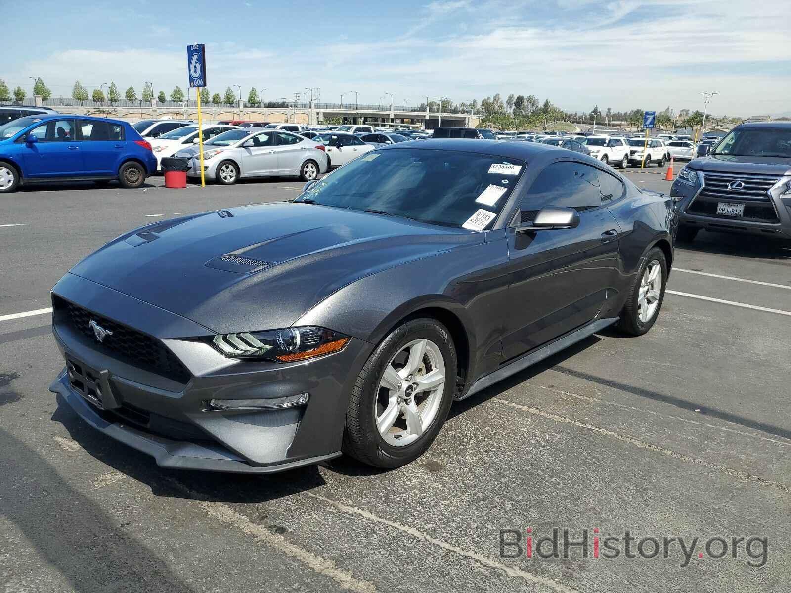 Photo 1FA6P8TH8J5105319 - Ford Mustang 2018