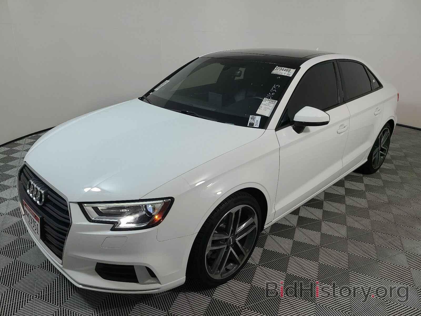 Photo WAUAUGFF9J1042219 - Audi A3 Sedan 2018