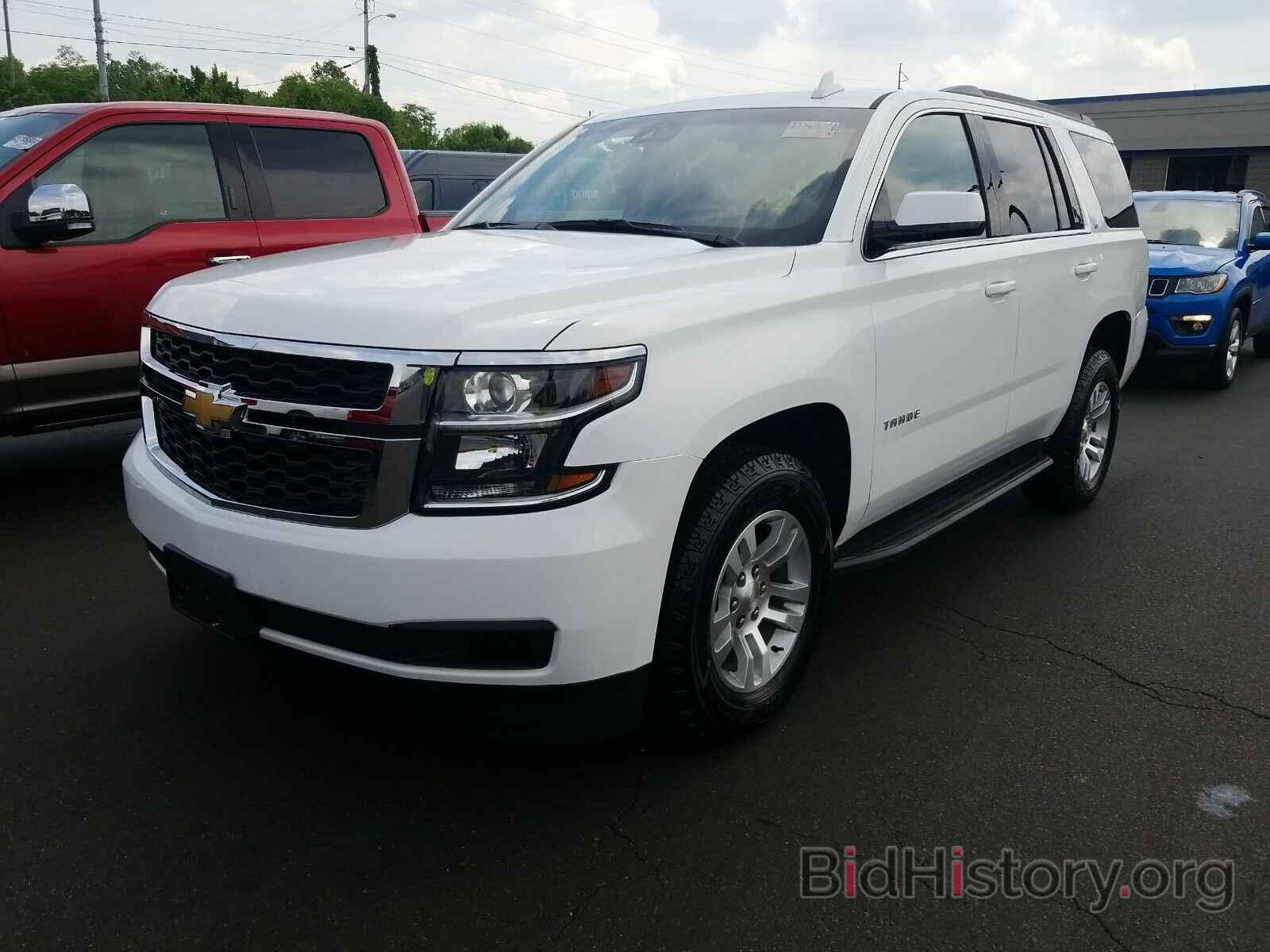 Photo 1GNSKBKC7KR365920 - Chevrolet Tahoe 2019