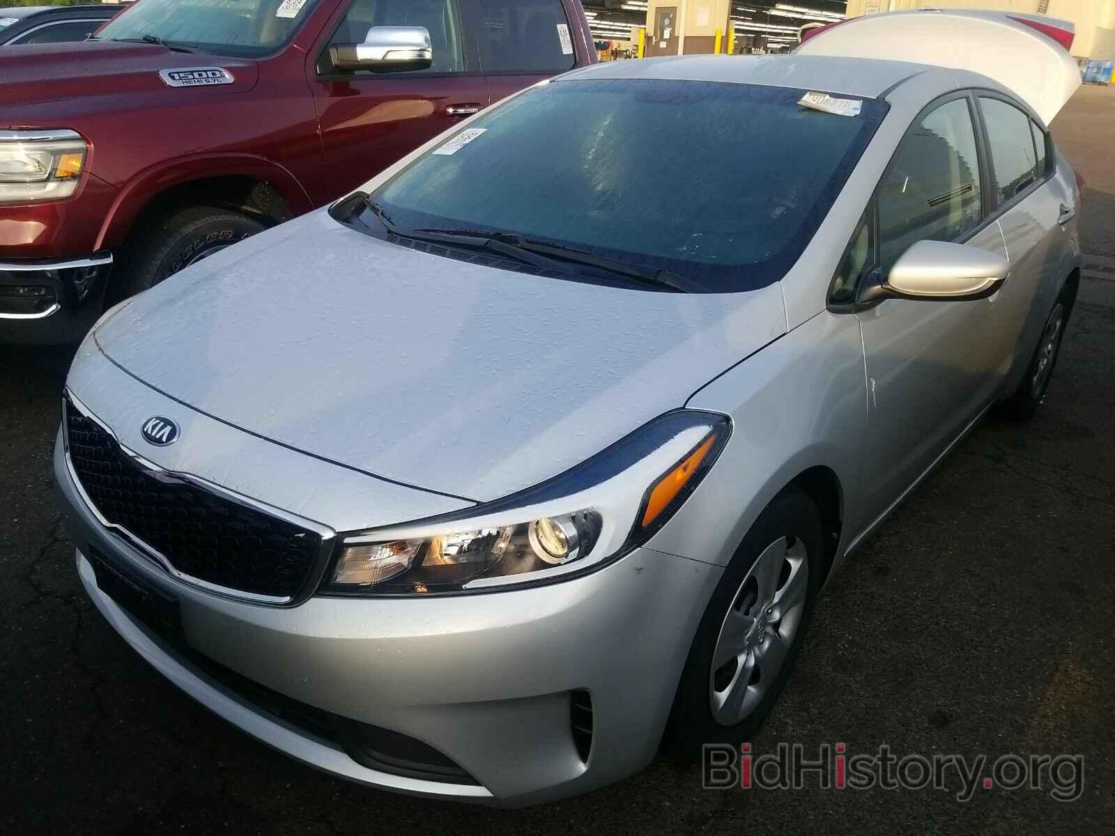 Фотография 3KPFK4A76JE242646 - Kia Forte LX 2018